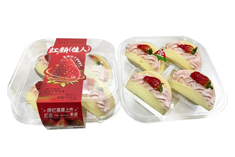 strawberry-box-cake.jpg
